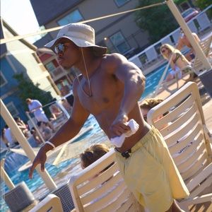 Meet your Posher, Ryan